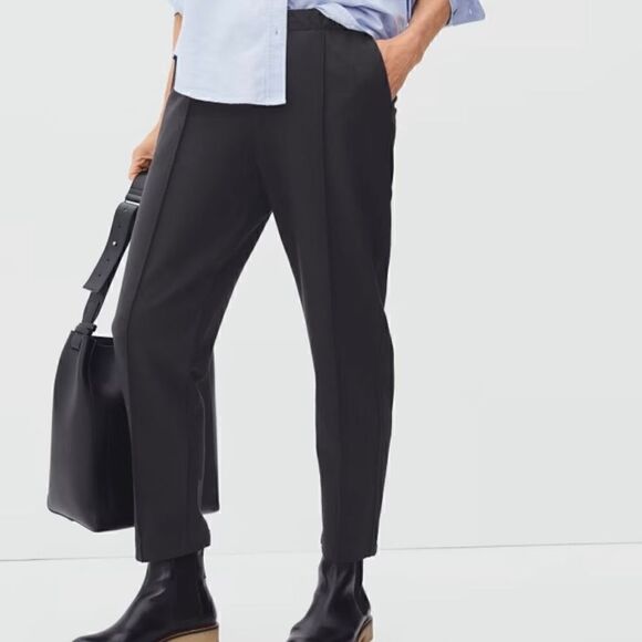 NWOT Everlane The Dream Pant Black Tapered Leg Soft Ponte Knit Women Medium - Picture 1 of 13